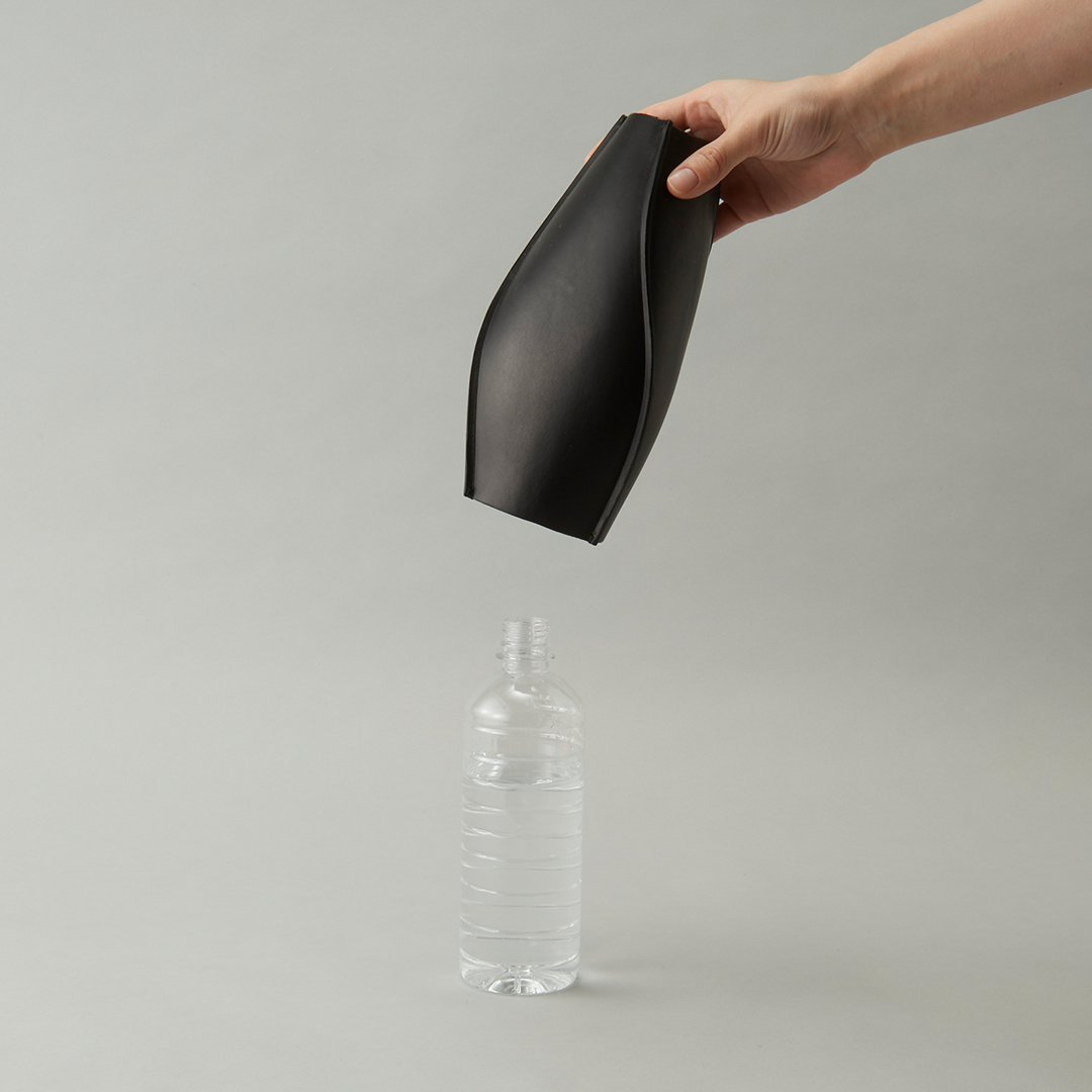 3D-FORMED LEATHER VASE L-size（フラワーベース L）