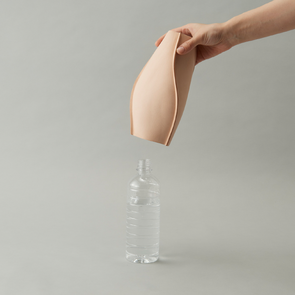 3D-FORMED LEATHER VASE L-size（フラワーベース L）